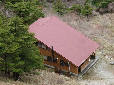 お亀岩避難小屋